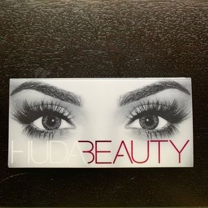 Huda Beauty Falsies